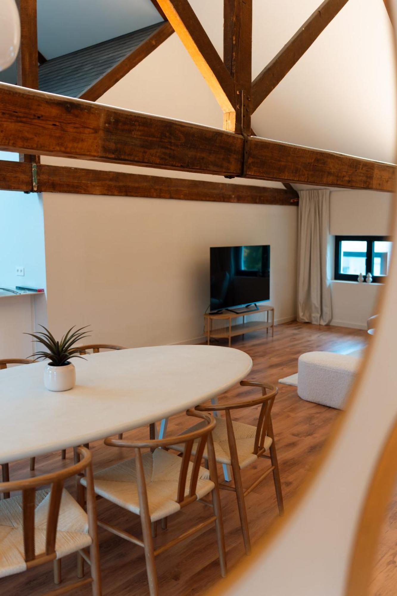 Spacious, Newly Renovated Loft - 107m2 * Sint-Niklaas