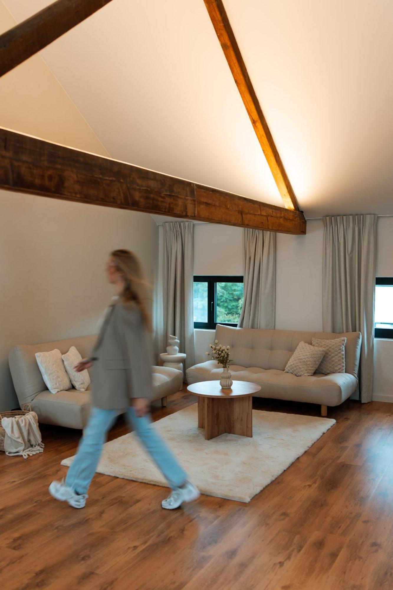 Spacious, Newly Renovated Loft - 107m2 Apartment
